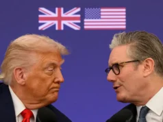 Starmer da Grã-Bretanha fala por telefone com o presidente Trump sobre os esforços de paz na Ucrânia