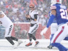 Joe Burrow e Josh Allen se enganam com alguns lances doentios, apesar da nevasca em Buffalo