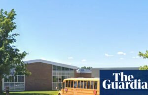 Conselho escolar de Nova York investigado por alegações de caixa de madeira de ‘tempo limite’ Nova York