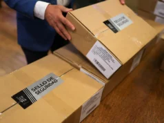 Votação da eleição presidencial do Chile prevê que o país se desloque para a direita