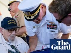 Ira ‘Ike’ Schaub, um dos últimos sobreviventes de Pearl Harbor, morre aos 105 anos militar