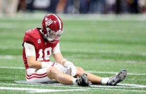 O Alabama está fora dos playoffs do futebol universitário?