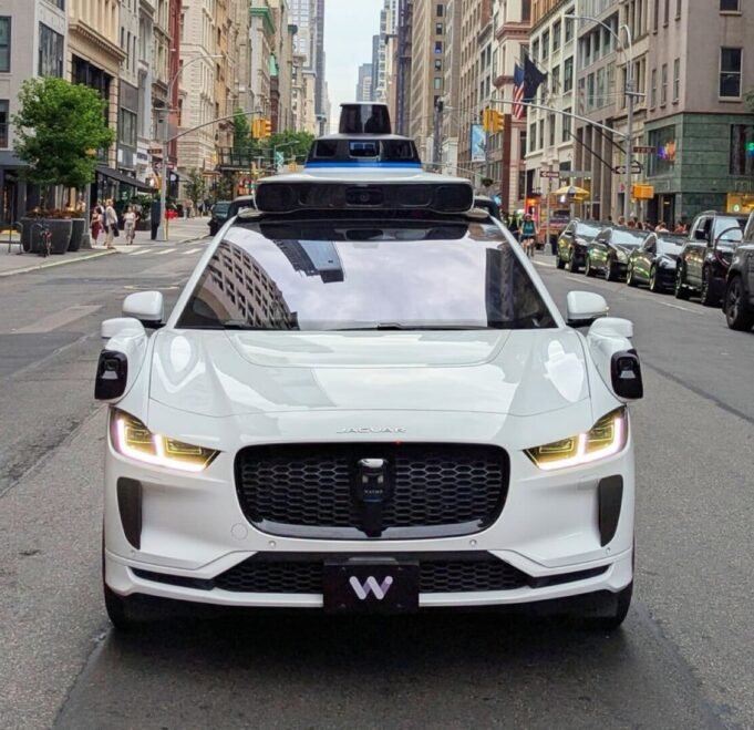 1765429932_waymo-nyc.jpg