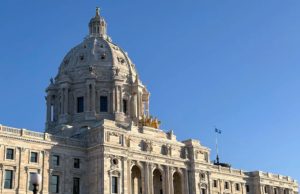 Legisladores de Minnesota visam fraude generalizada em programas governamentais