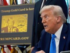 O ‘cartão dourado’ de Trump abre a porta dos fundos para milhões de dólares nos EUA