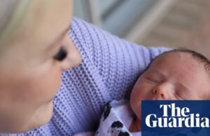 ‘A inspiração que preciso’: Baby Leela chega cedo para os parlamentares Josh Burns e Georgie Purcell na política vitoriana