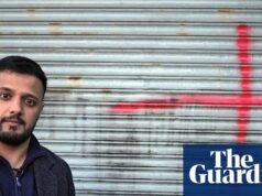 ‘Abusar de muçulmanos não vai consertar este país’: Ódio crescente na comunidade britânica