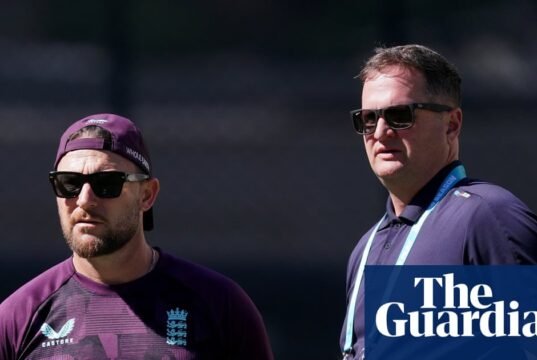A Inglaterra defende o intervalo do meio do Ashes, mas analisará relatos de alegações de consumo excessivo de álcool The Ashes 2025-26