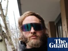 O neonazista australiano recusou a fiança pela segunda vez por causa de supostas mensagens ameaçadoras dirigidas a Allegra Spender. extrema direita