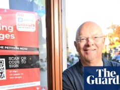 ‘Vimos isso devastar áreas’: Comerciantes da cidade de Somerset protestam contra taxas de estacionamento | setor de varejo