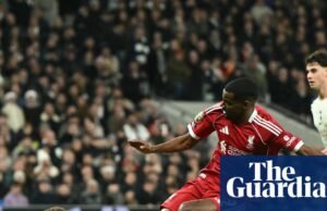 Arne Slot acusa Van de Veen de comportamento ‘imprudente’ que levou à fratura do pé de Isak Liverpool