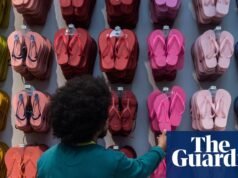 Apoiadores de Bolsonaro ‘cancelam’ marca de chinelos Havaianas por causa de anúncio na televisão Brasil