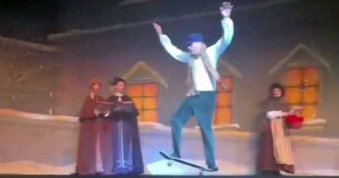 1766585110157_tdy_pop_8a_tony_hawk_nutcracker_251224_1920x1080-686mj7.jpg