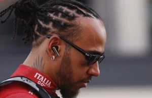 Hamilton planeja jogar seu telefone no lixo depois de mais uma temporada de pesadelo
