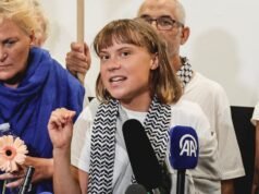 Greta Thunberg é presa em protesto pró-Palestina em Londres