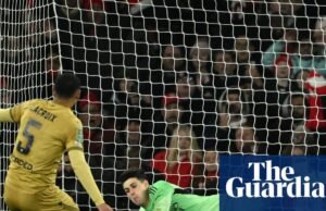 Arrizabalaga é o herói dos pênaltis do Arsenal às custas de Lacroix e Crystal Palace Carabao Cup