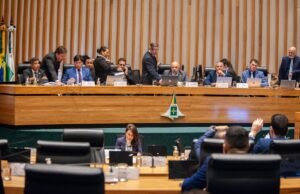 Fim do ano legislativo: Câmara do DF deve votar projetos, respeito aos políticos e moções de rejeição; entender