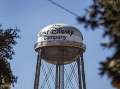 Disney Strike contrata OpenAI para permitir que Sora crie vídeos de IA de seus personagens.