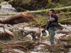 Chamada para o 911 captura pânico Forte inundação no Texas leva campistas em Camp Mystic