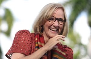 Um democrata conquistou o cargo de prefeito de Miami pela primeira vez em quase 30 anos