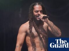 Polícia encerra investigação sobre cantos de Bob Waylon em Glastonbury, bob waylon