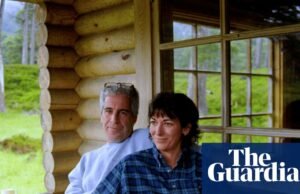 A divulgação dos arquivos esclarece a estratégia de Maxwell para atrair adolescentes para a órbita de Epstein. Ghislaine Maxwell