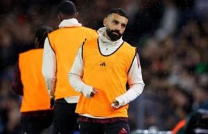 ‘De jeito nenhum eu o teria mantido no time’ – Rooney