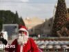 A árvore de Natal de Belém foi acesa pela primeira vez desde o início da guerra em Gaza