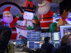 S&P Register atinge preço de fechamento recorde com alta das ações de crescimento