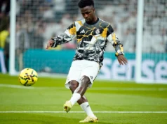 Chefe do clube saudita pede que liga mire em Vinicius Junior, dizendo que Salah é inadequado