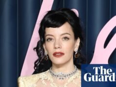 Lily Allen está em negociações para adaptar o álbum West End Girl em uma peça Lily Allen