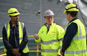 Os ministros prometeram 50.000 novos estágios para combater o desemprego juvenil