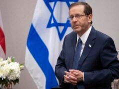 O primeiro-ministro Anthony Albanese convida o presidente israelense Isaac Herzog para visitar a Austrália