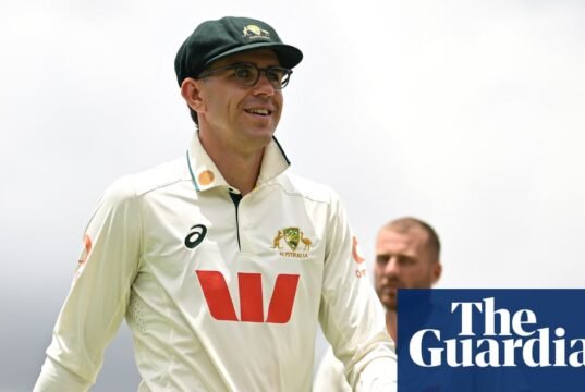 A Austrália fez duas alterações para o spinner Todd Murphy jogar o Boxing Day Test. As Cinzas 2025-26
