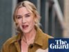 Kate Winslet revela que sentiu vergonha do corpo quando era adolescente e disse para ter ‘partes de garota gorda’ Kate Winslet