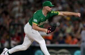 Os White Sox continuam gastando com a contratação de US$ 4,5 milhões como agente livre do ex-escolhido do primeiro turno, Sean Newcombe