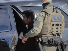 Administração Trump promove deportação voluntária durante feriados