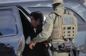 Administração Trump promove deportação voluntária durante feriados