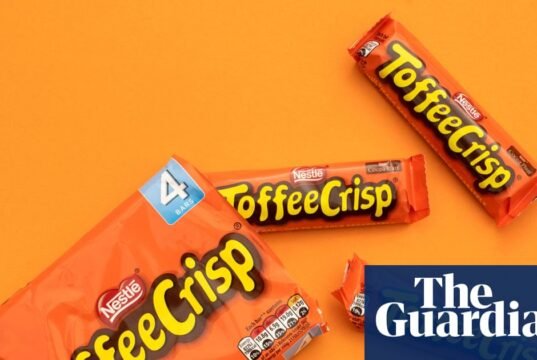 Toffee Crisp e Blue Ribbon não serão mais chamados de “chocolate” após uma mudança na receita. Chocolate