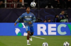 Endrik, atacante do Real Madrid, é emprestado ao Lyon