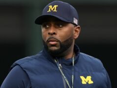 Michigan demite a técnica Sharon Moore por ‘relacionamento impróprio’ com funcionário