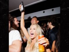 Alix Earl vai à festa em casa de Nylon após separação de Braxton Berrios