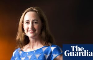 A romancista viciada em compras Sophie Kinsella morre aos 55 livros