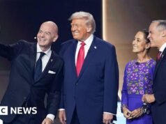 Em meio a tensões comerciais, os líderes dos EUA e da América do Norte sobem ao palco