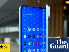 Análise do Google Pixel 10 Pro Fold: pixel de telefone dobrável resistente à poeira e mais durável