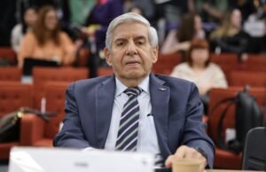 Augusto deixou o comando militar para passar a cumprir prisão domiciliar sob ordens de Heleno Mores