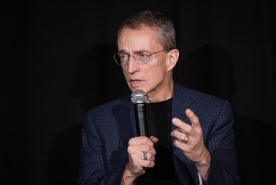 Pat Gelsinger quer salvar a Lei de Moore com uma pequena ajuda do Fed