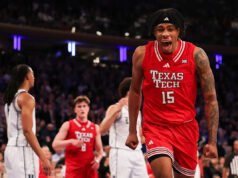 Pesquisa AP de basquete masculino: Arizona mantém o primeiro lugar enquanto Duke finalmente cai com uma derrota chocante para a Texas Tech