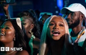 O oficial da diáspora ganense não quer que a palavra seja associada ao seu país