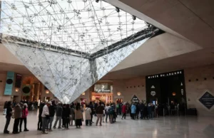 Sindicato do Louvre convoca greve na próxima semana